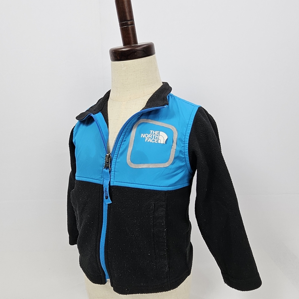 The North Face Denali size 2T fleece jacket - Picture 7 of 15